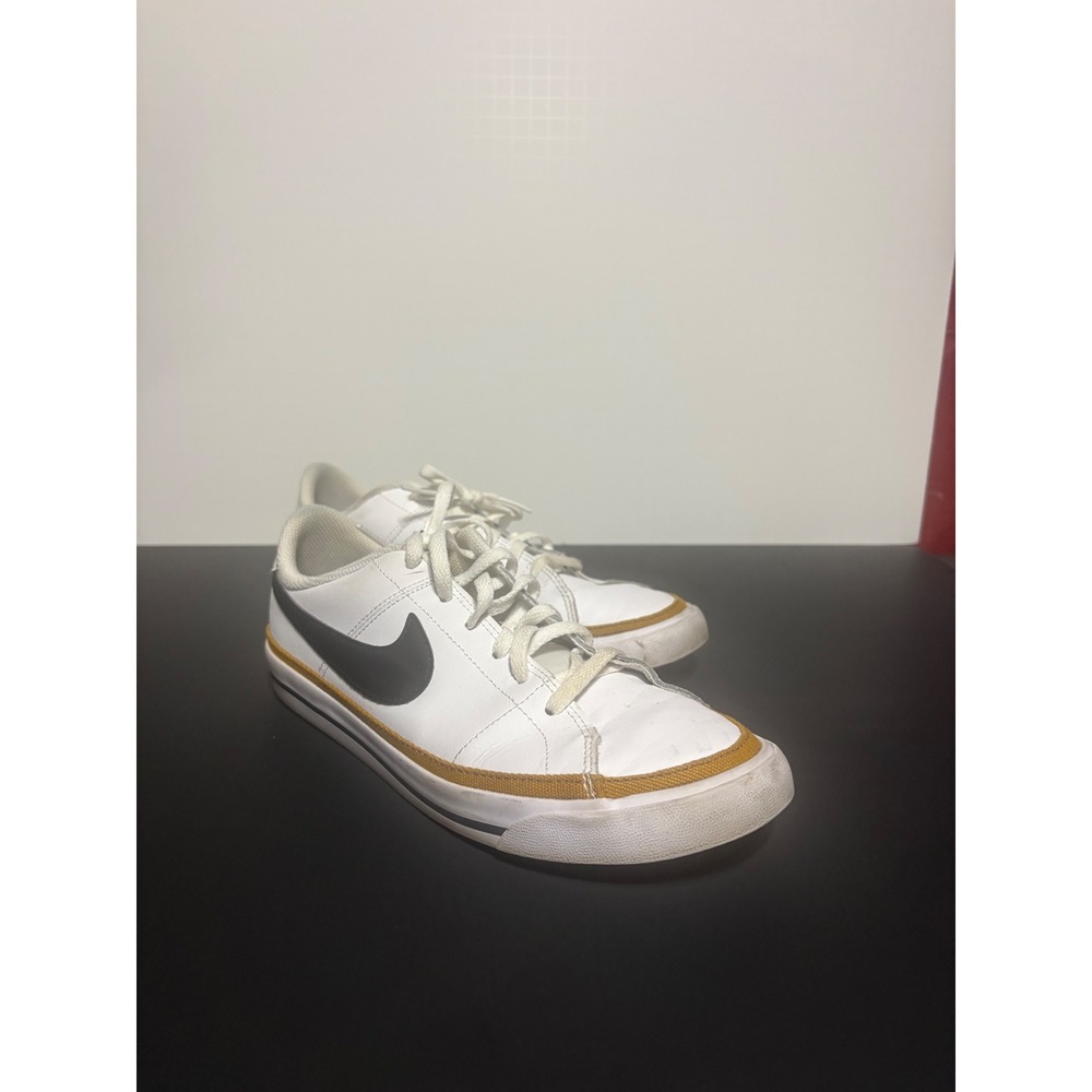 Nike Court Legacy White Black Tan Low Top Sneakers Womens 8 / 6.5Y